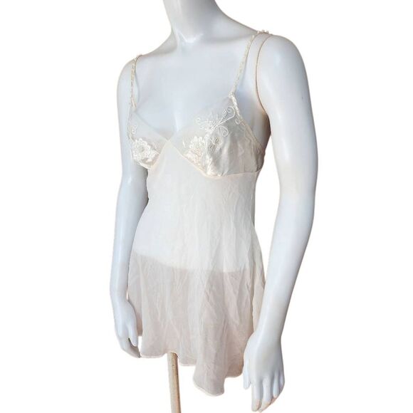 Victoria's Secret Silk Cream Mesh Chemise (XS) - Picture 1 of 6
